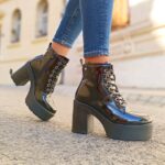 Botin Plataforma Charol Negro