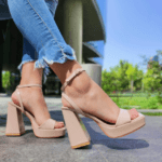 Sandalia Plataforma Nude Taco Bratz