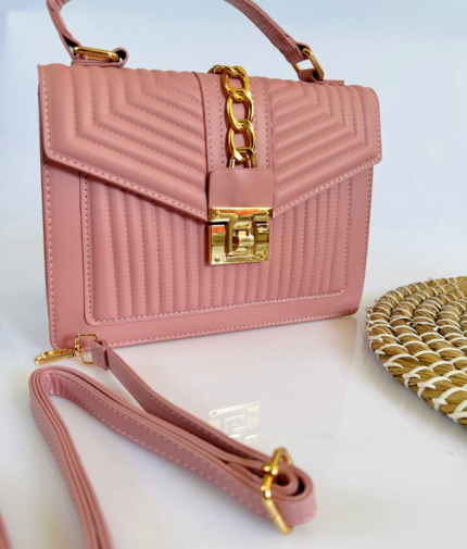 Cartera Palo Rosa Cadena Dorada – Pinta la Moda
