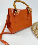Cartera De Mano Naranja Tipo Charol