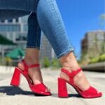Sandalia Roja Neon