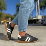Zapatilla Samba Baja Negra Dos Lineas Blancas (Horma Chica)