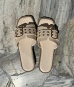 Sandalia Baja Beige Hebilla (Horma Chica) - Imagen 2