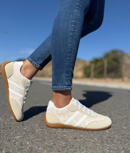 Zapatilla Beige Lineas Blancas