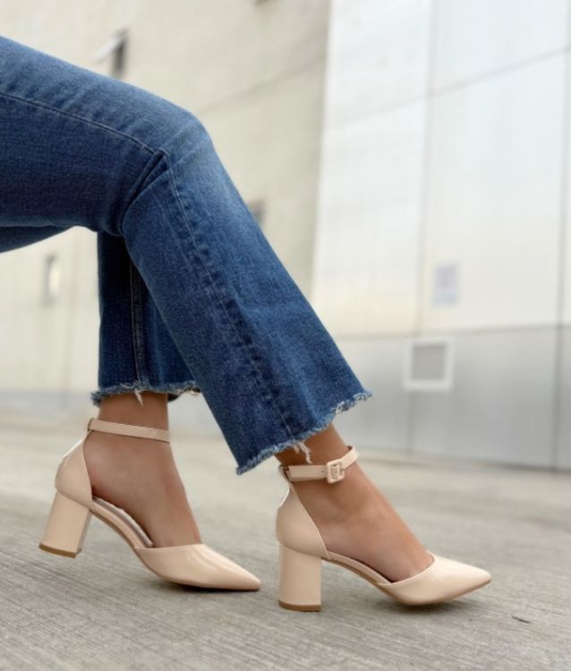 Tacon Beige Charol Hebilla 6 Cm