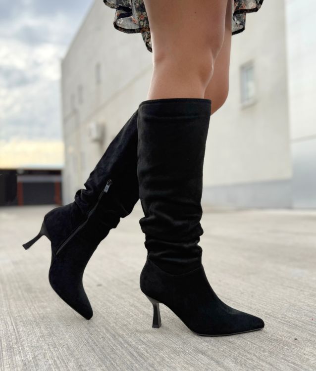 Bota Negra Taco Aguja 7.5 Cm