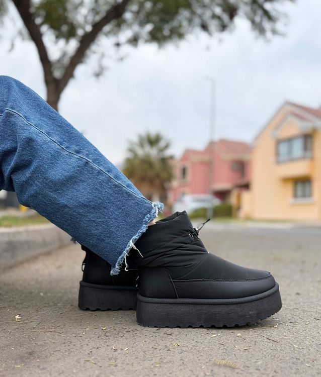 foto producto Botin Para El Agua Negro - Imagen 1