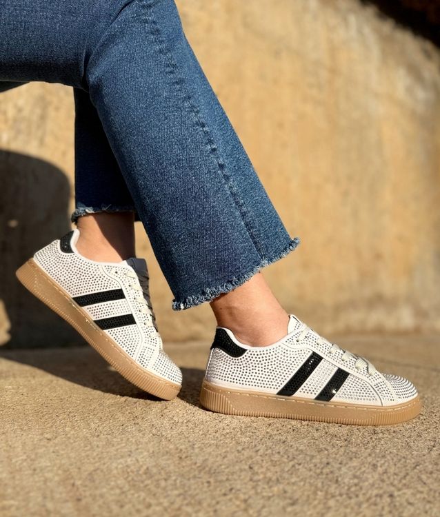 foto producto (6) Zapatilla Samba Baja Brillo Blanca - Imagen 1